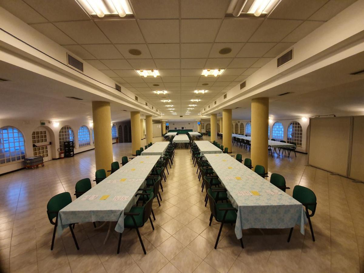 Hotel Cormoran Каттолика Экстерьер фото